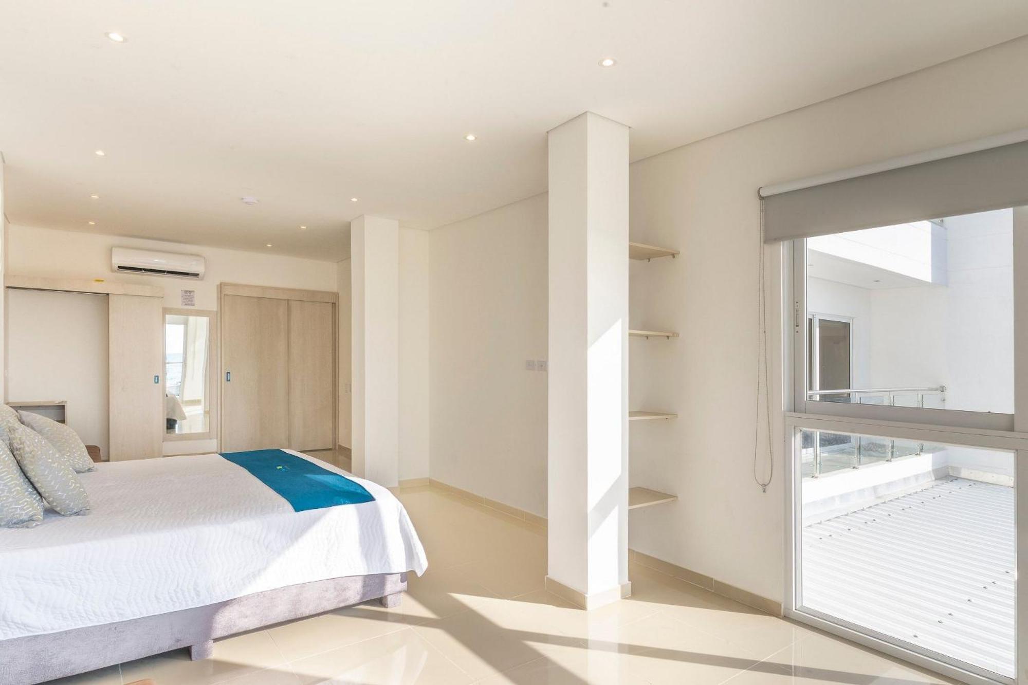 Amazing Beach House 13Br W/Pool & Staff Cartagena エクステリア 写真