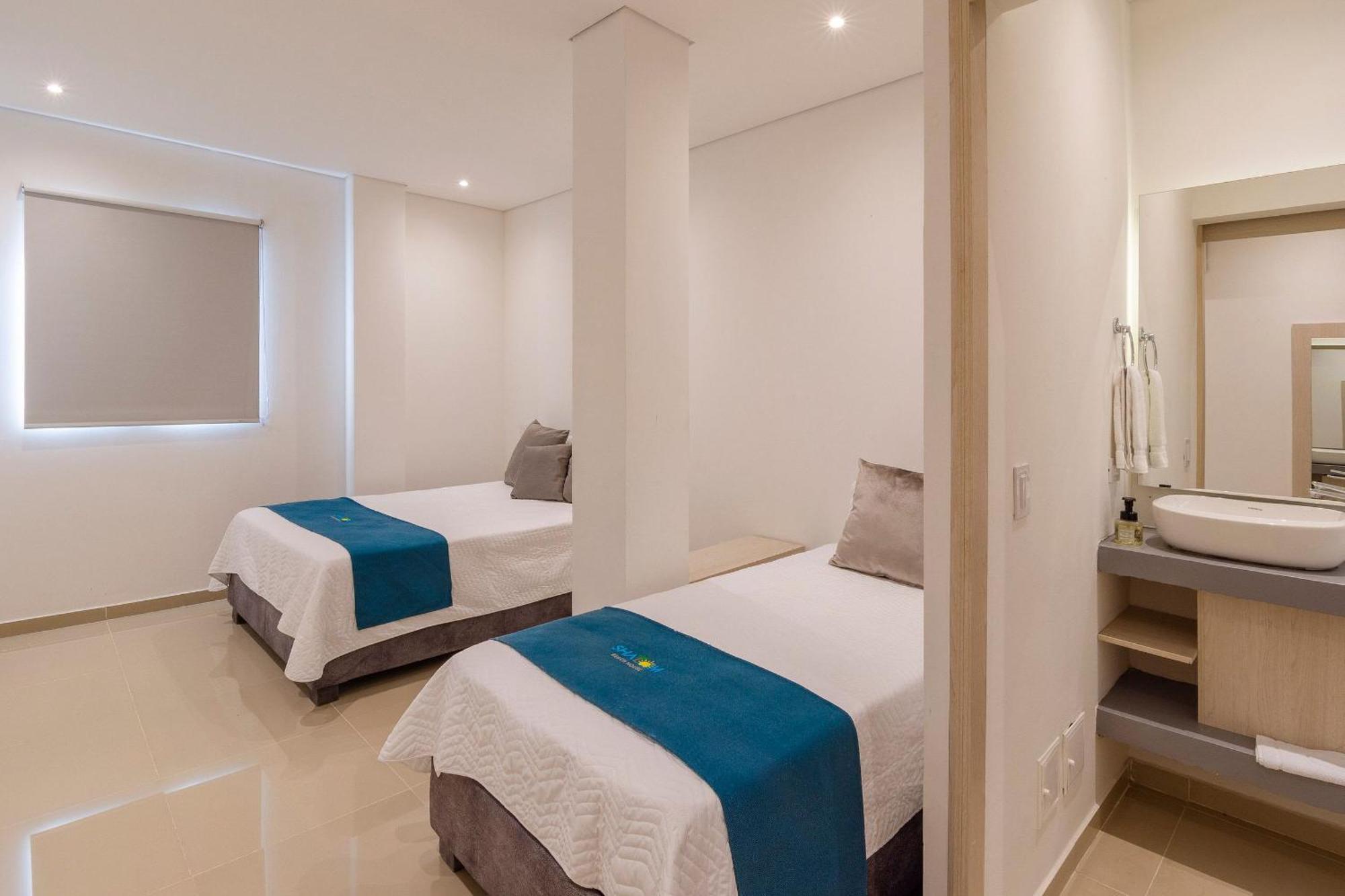 Amazing Beach House 13Br W/Pool & Staff Cartagena エクステリア 写真